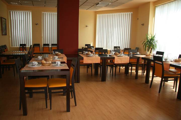 Dining Photos