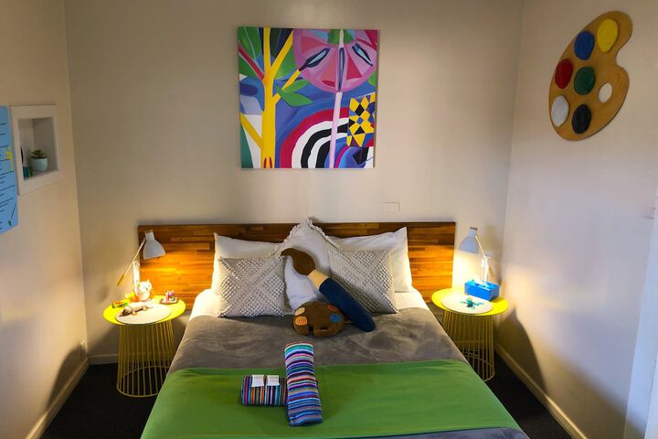 Room 15 of 91
