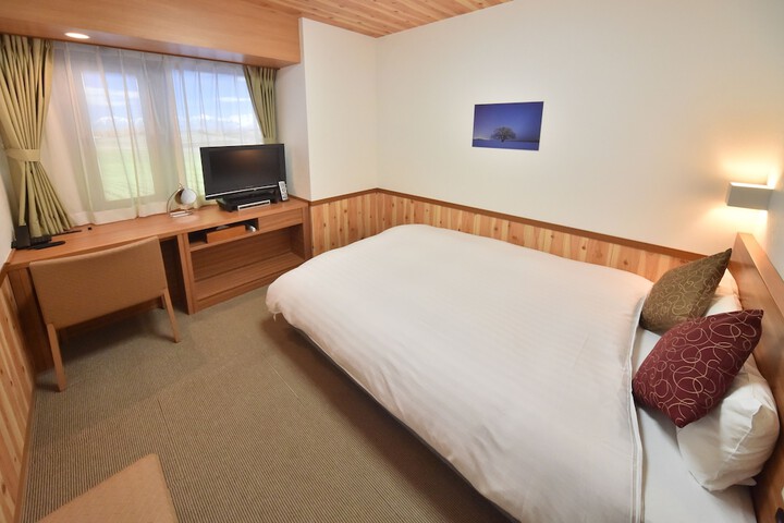 Room 4 of 78