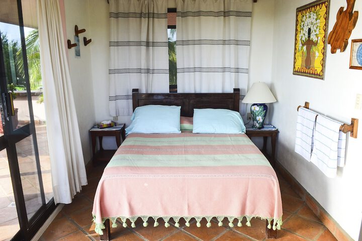 Room 13 of 285