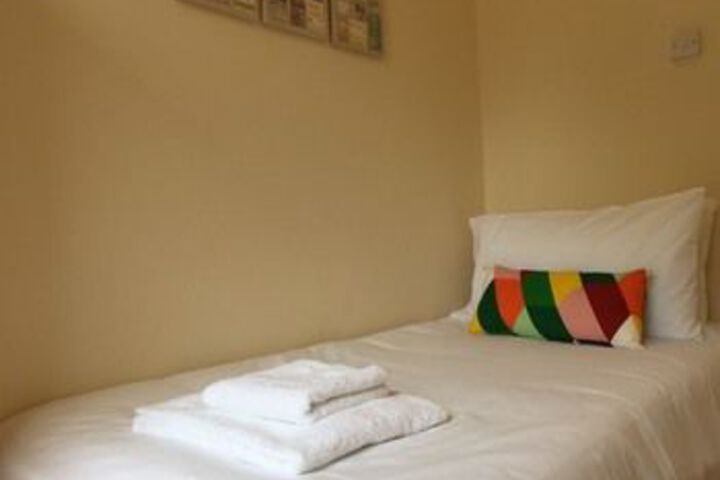 Room 21 of 31