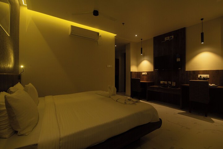 Room 8 of 29