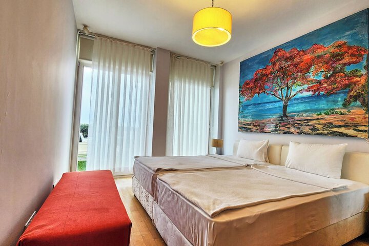 Room 29 of 180
