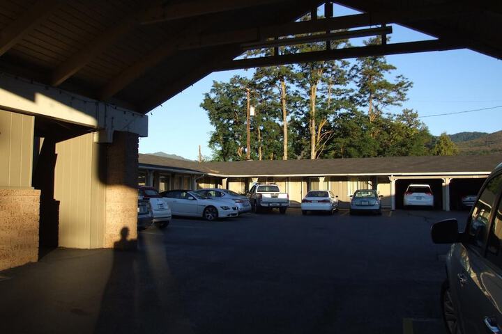 Property Grounds 18 of 21