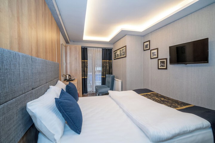 Room 29 of 38