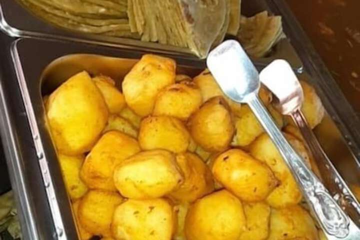 Lounge 23 of 41