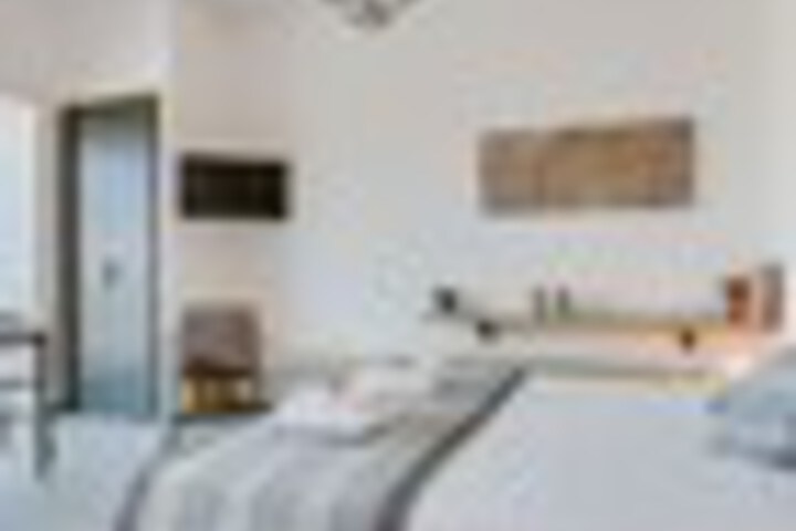 Room 65 of 270