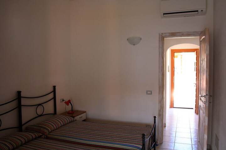 Room 4 of 66