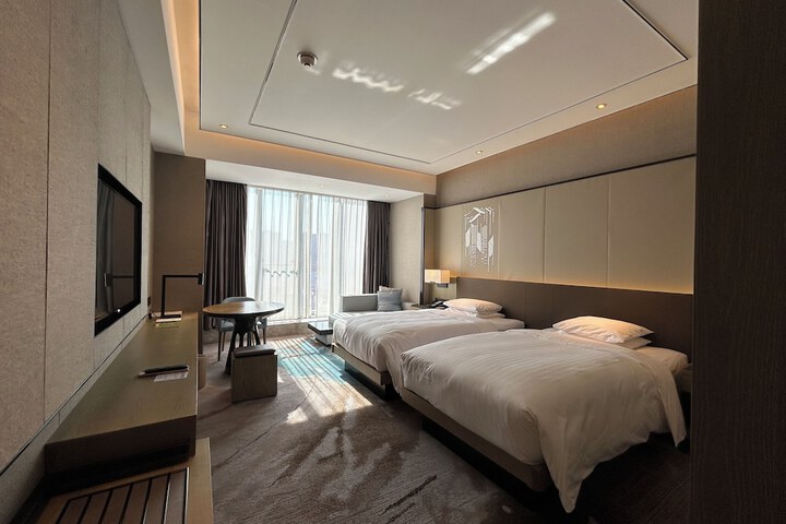 Room 21 of 63