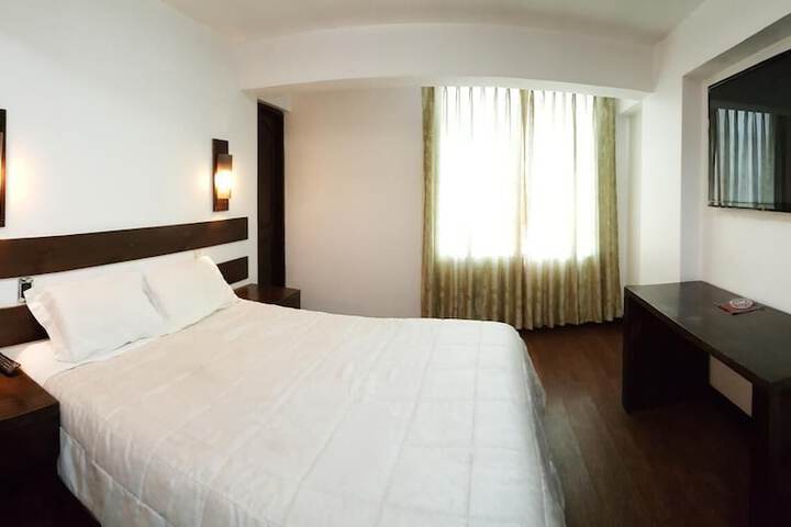 Room 18 of 36