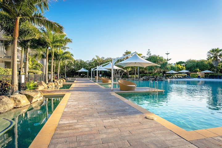 Pool 60 of 133