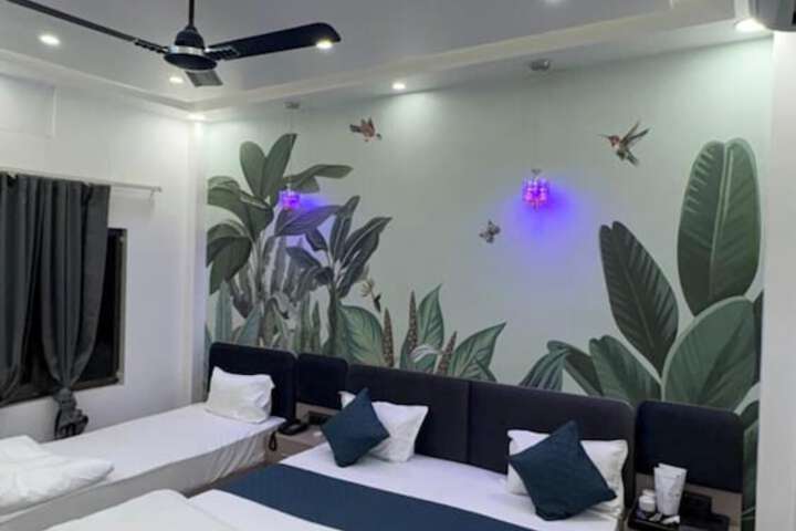 Room 17 of 29