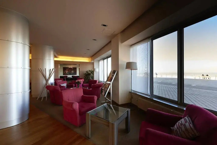 Room 5 of 22