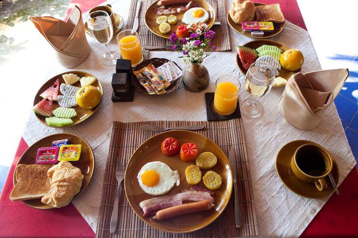 Breakfast meal