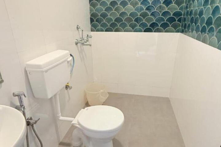 General 33 of 48