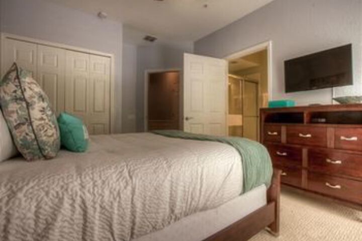 Room 14 of 23