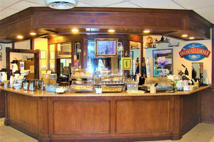 Breakfast area
