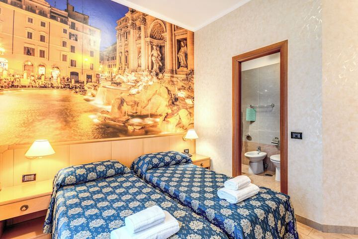 Room 14 of 37