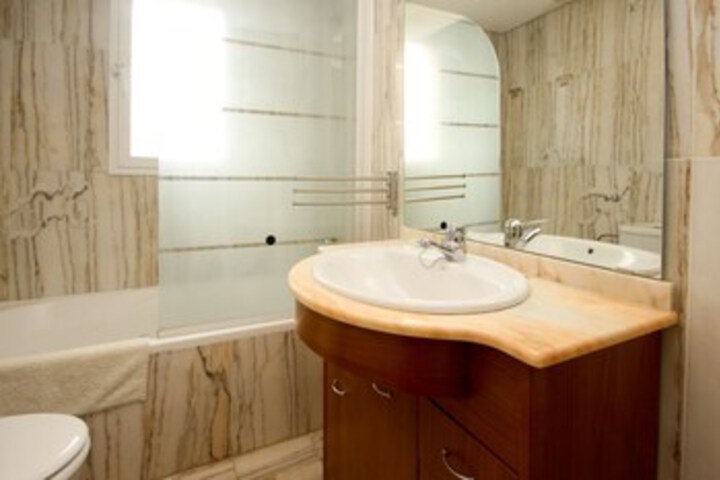 Room 4 of 25