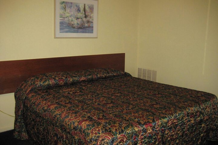 Room 19 of 42