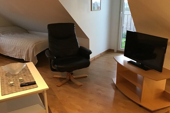 Room 8 of 164