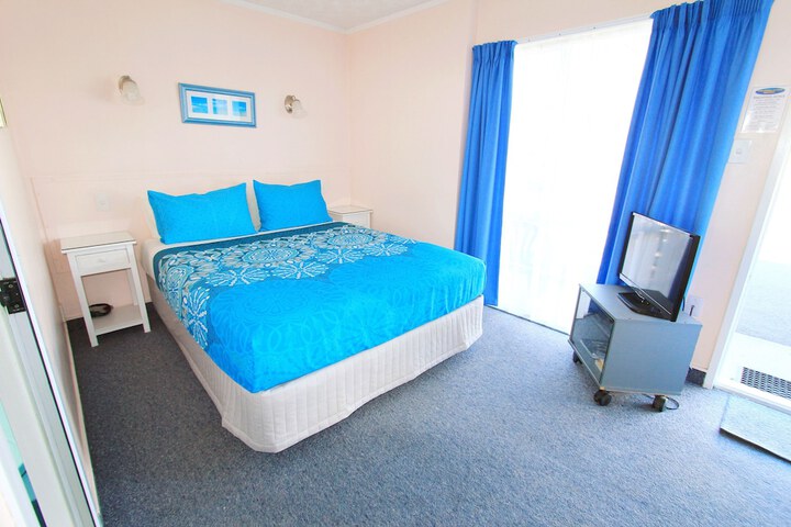Room 34 of 63