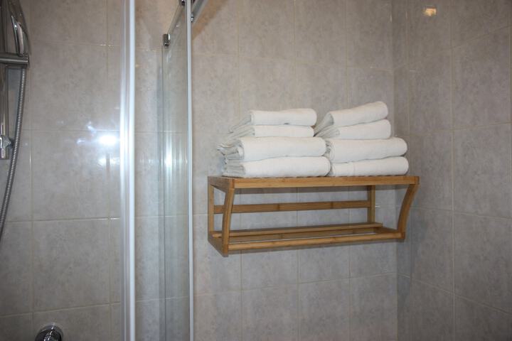 Room 43 of 50