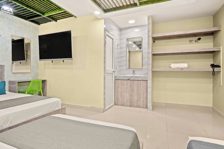 Room 29 of 53