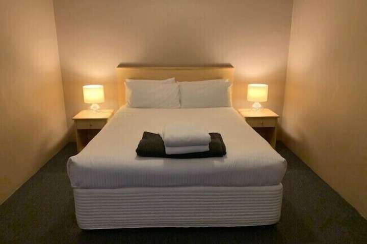 Room 28 of 128