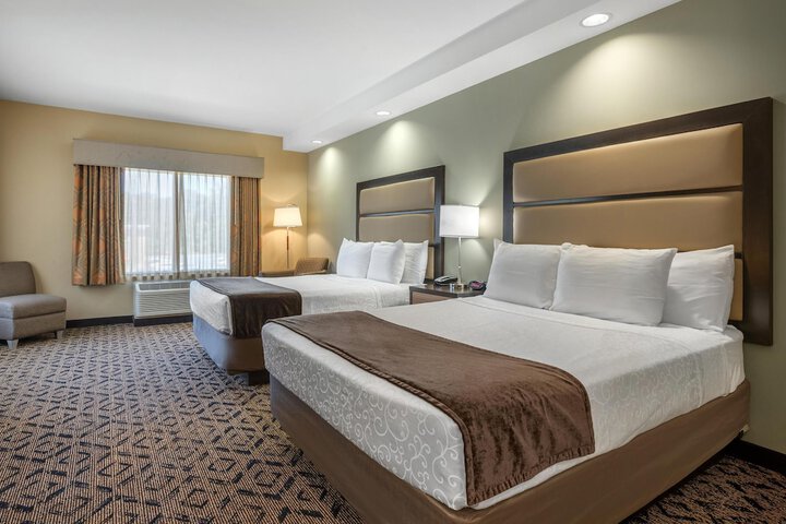 Room 6 of 30