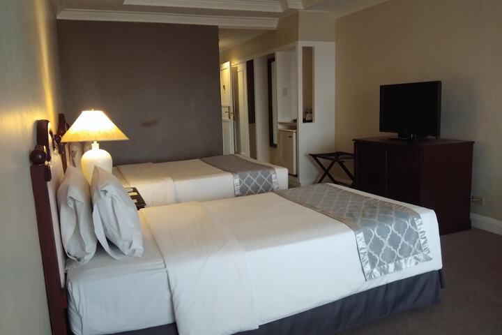 Room 13 of 62