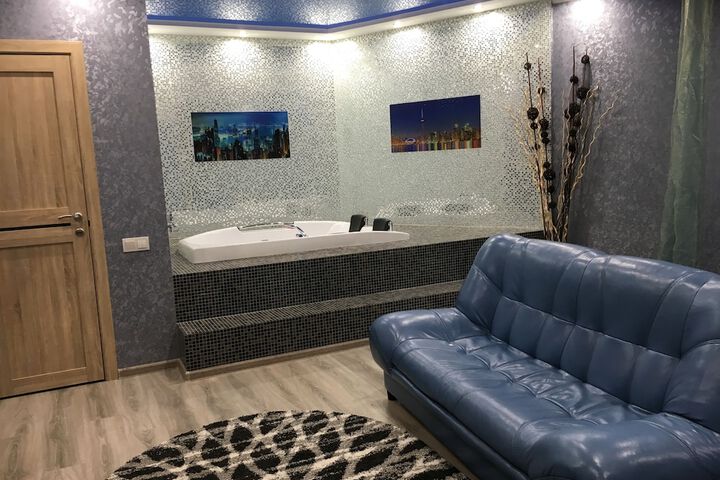 Room 13 of 68