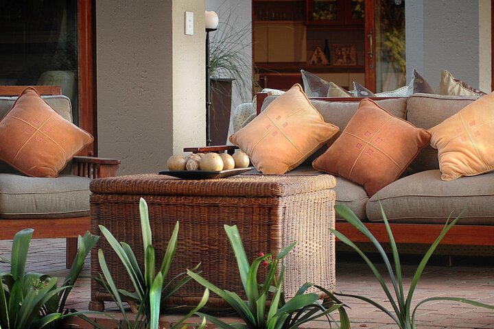 Guest Lobby
