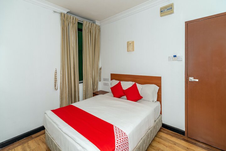 Room 9 of 22