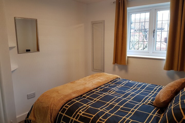 Room 7 of 18