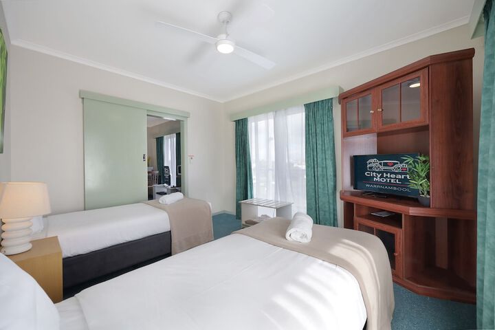 Room 10 of 62