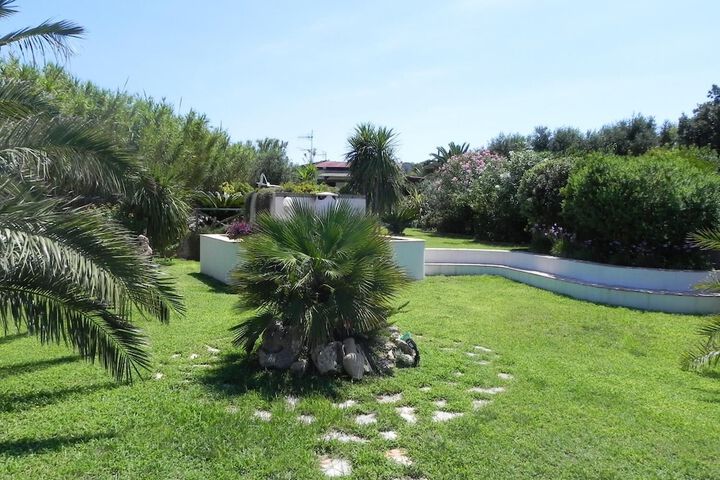 Property Grounds 16 of 23