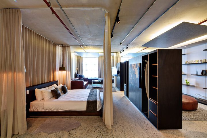 Room 22 of 117
