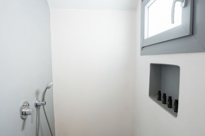 Room 92 of 111