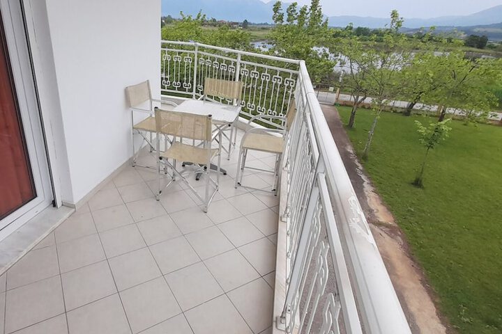Terrace/Patio 21 of 34