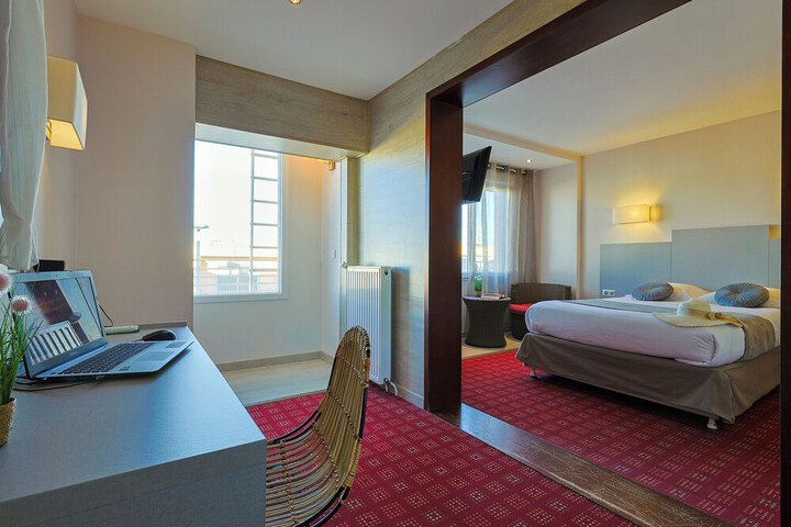 Room 8 of 41
