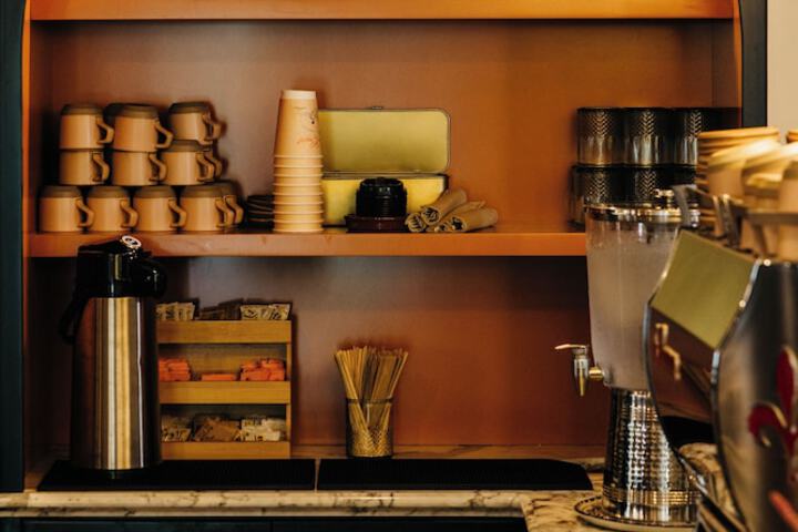 Breakfast area