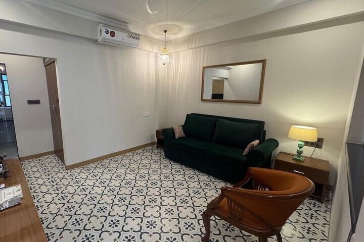 Room 19 of 39