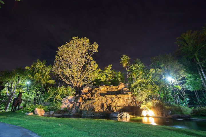 Property Grounds 27 of 49