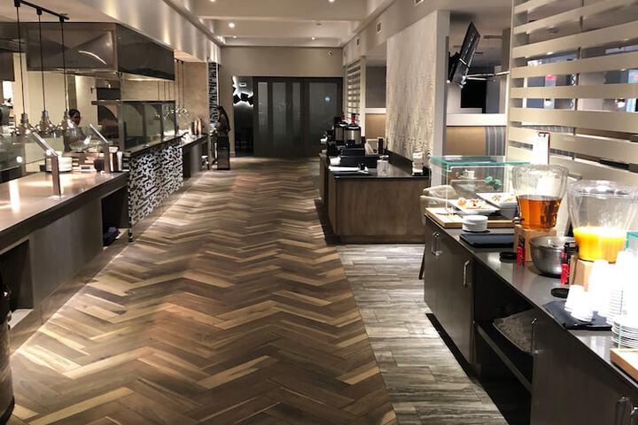 Breakfast area