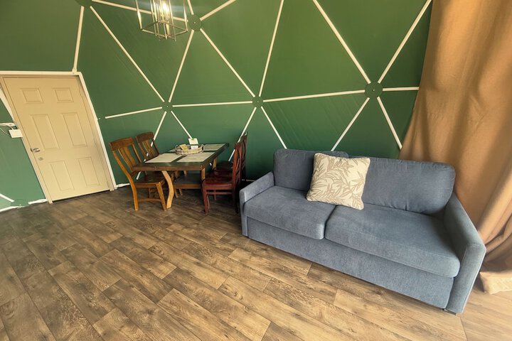 Room 45 of 163