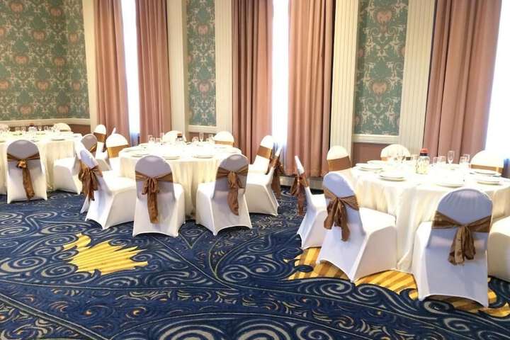 Indoor wedding