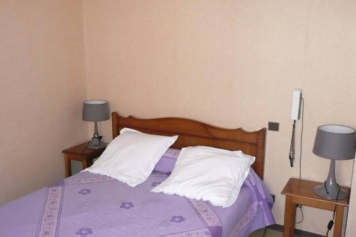 Room 8 of 31