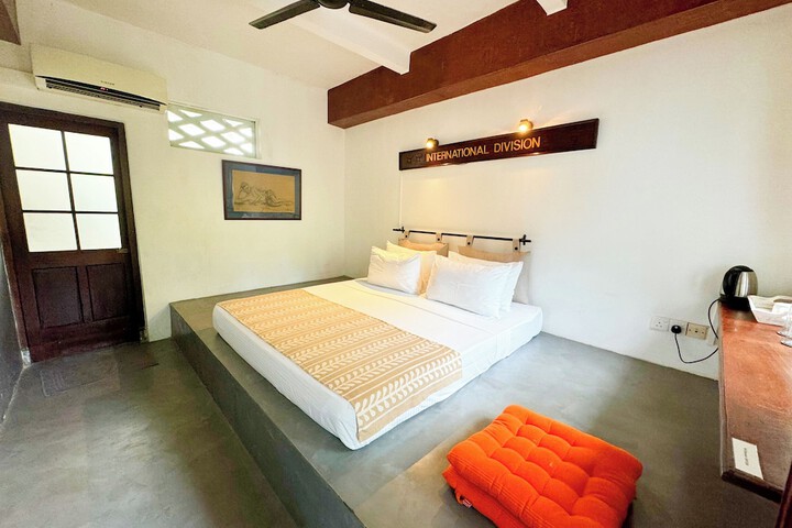 Room 12 of 60