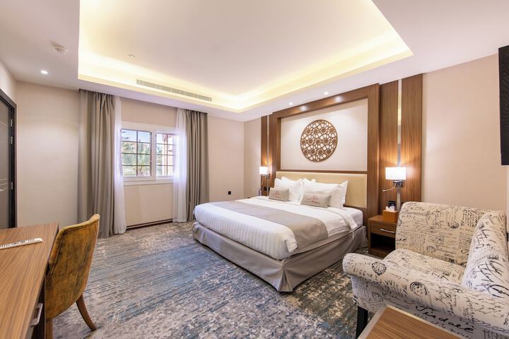 Room 25 of 113